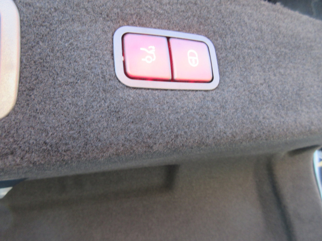 Used 2020 Mercedes-Benz S 560 Sedan w/ AMG Line Exterior image 73