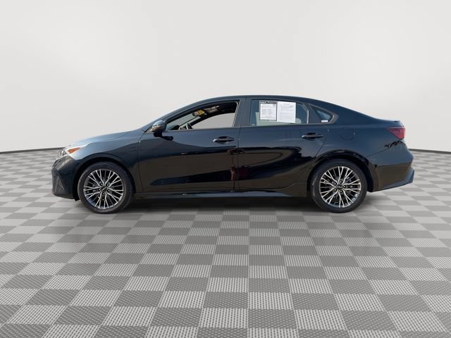 Certified 2024 Kia Forte GT-Line FWD image 7