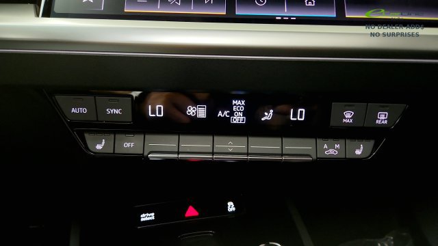 Used 2025 Audi Q4 e-tron Premium w/ Convenience Package AWD/4WD image 74