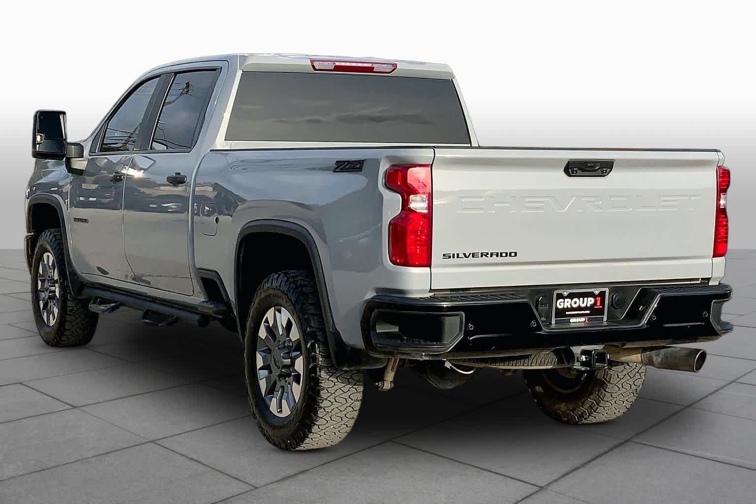 Used 2024 Chevrolet Silverado 2500 Custom w/ Custom Value Package AWD/4WD image 12