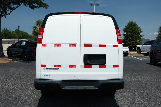 Used 2021 Chevrolet Express 2500 RWD image 8