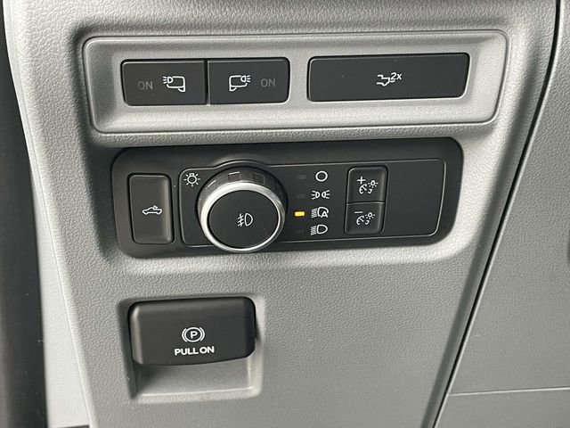 Certified 2022 Ford F150 XLT w/ Equipment Group 302A High image 14