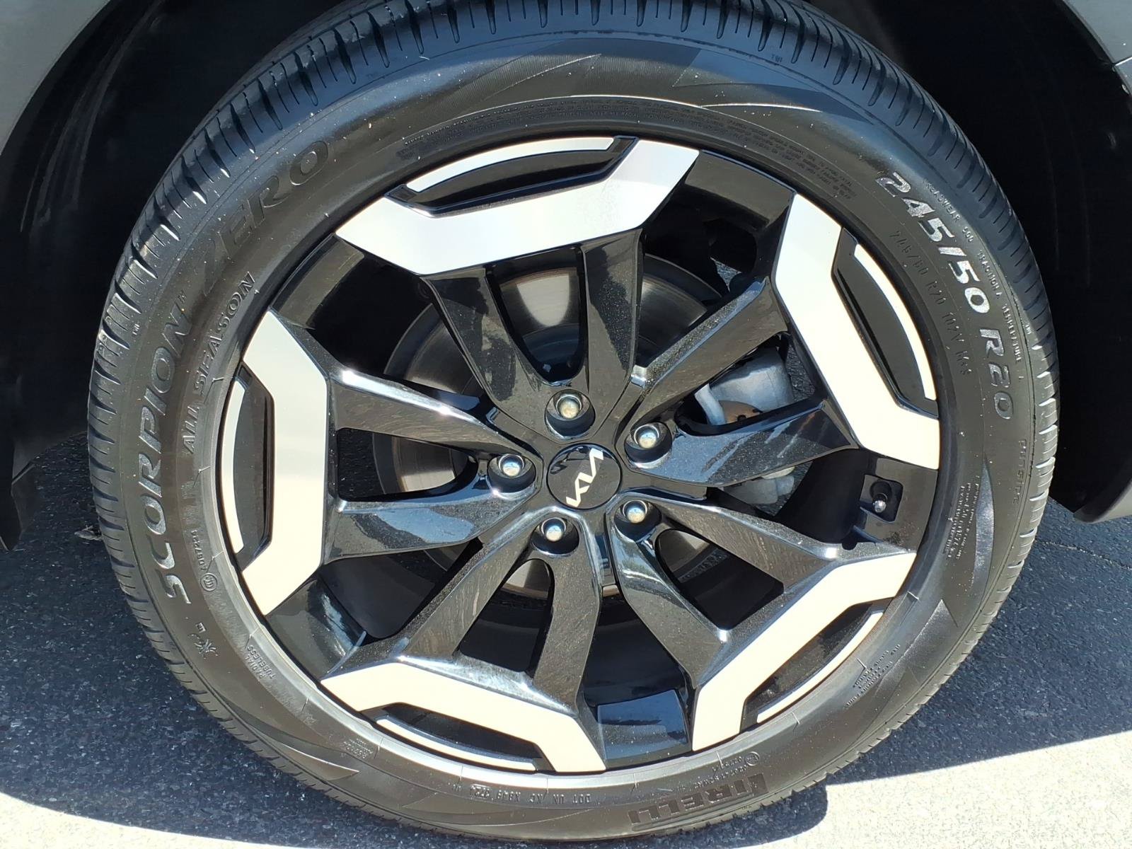 Used 2025 Kia Telluride S AWD/4WD image 9
