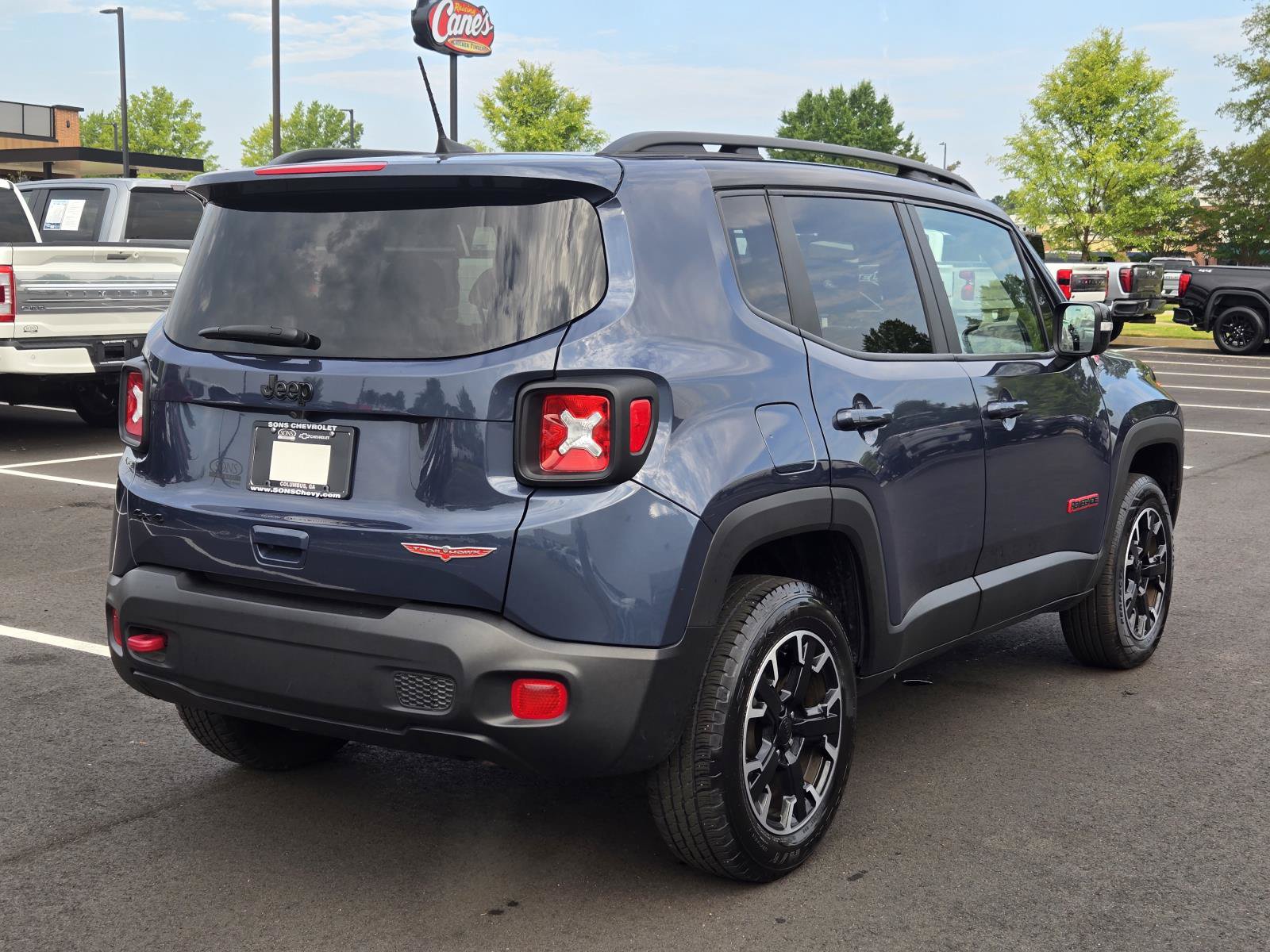 Used 2023 Jeep Renegade Trailhawk AWD/4WD image 8