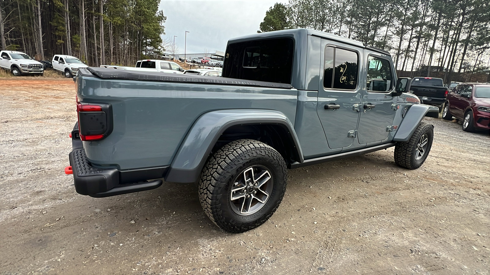 Used 2024 Jeep Gladiator Mojave image 8