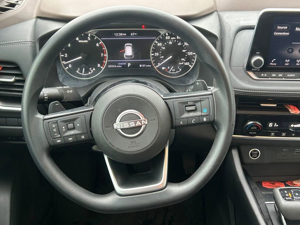 Used 2023 Nissan Rogue SV image 14