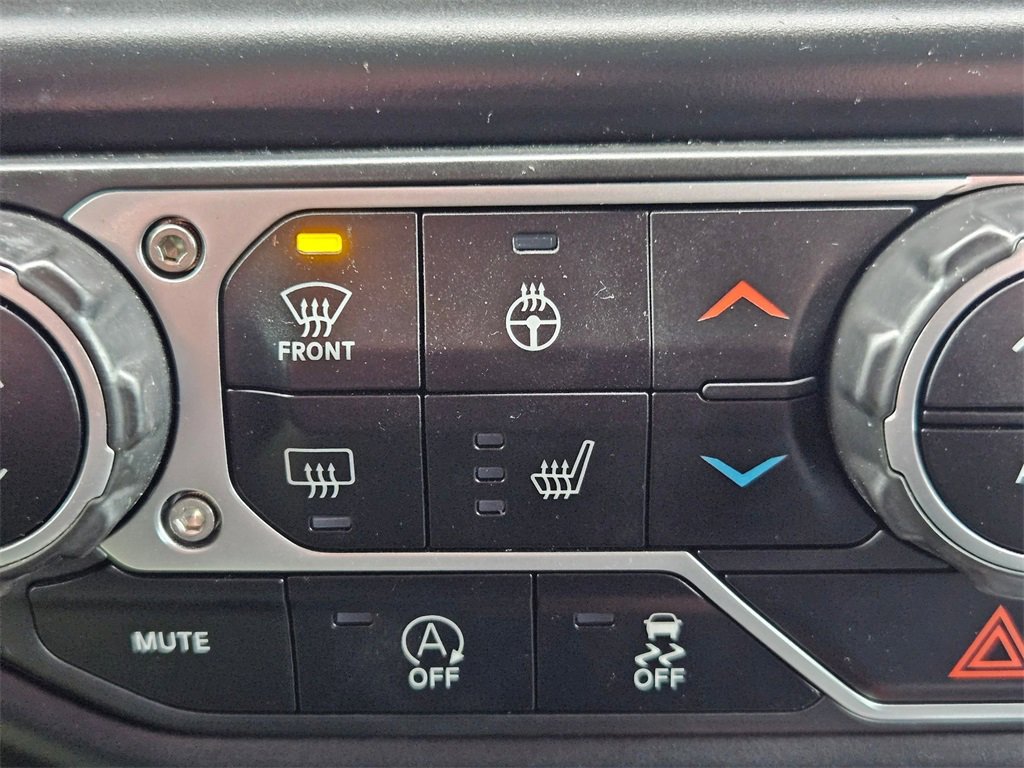 Certified 2023 Jeep Gladiator Willys image 30