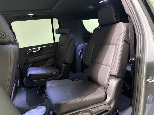New 2026 Chevrolet Suburban LT w/ Comfort Package AWD/4WD image 31