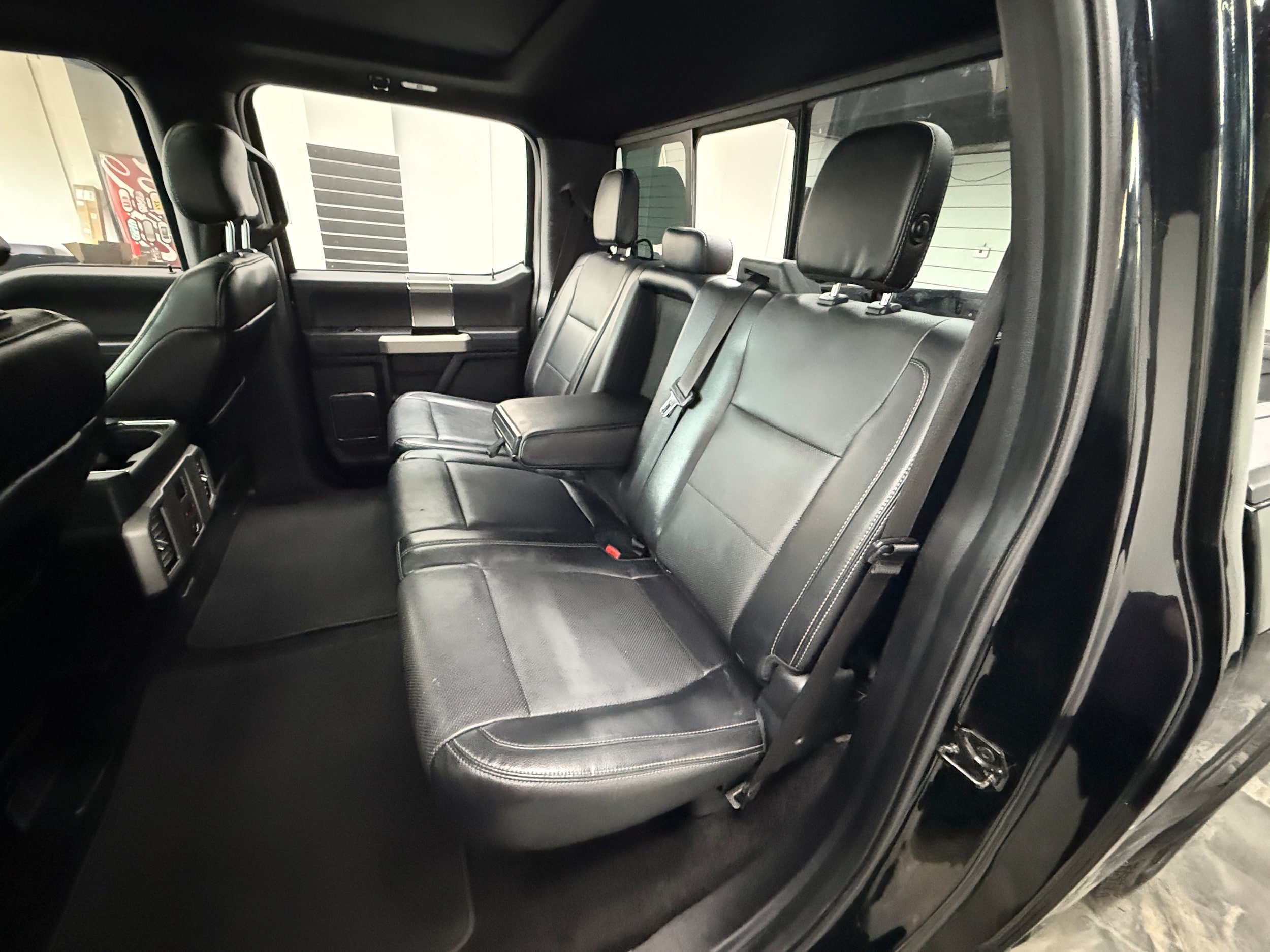 Used 2016 Ford F150 XLT w/ Equipment Group 302A Luxury AWD/4WD image 24