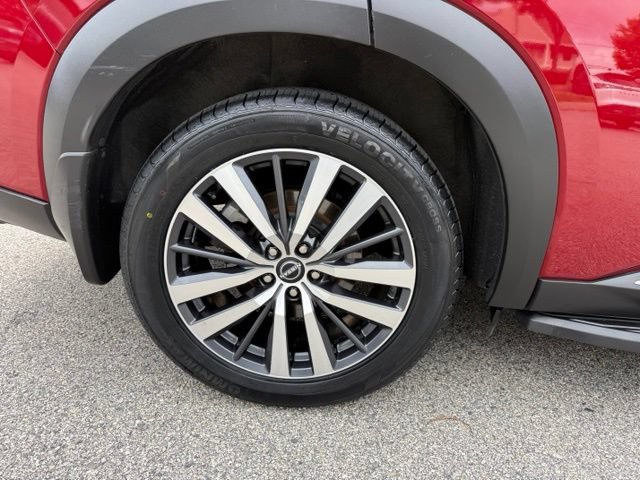 Used 2022 Nissan Pathfinder Platinum w/ Lighting Package (N93) AWD/4WD image 13