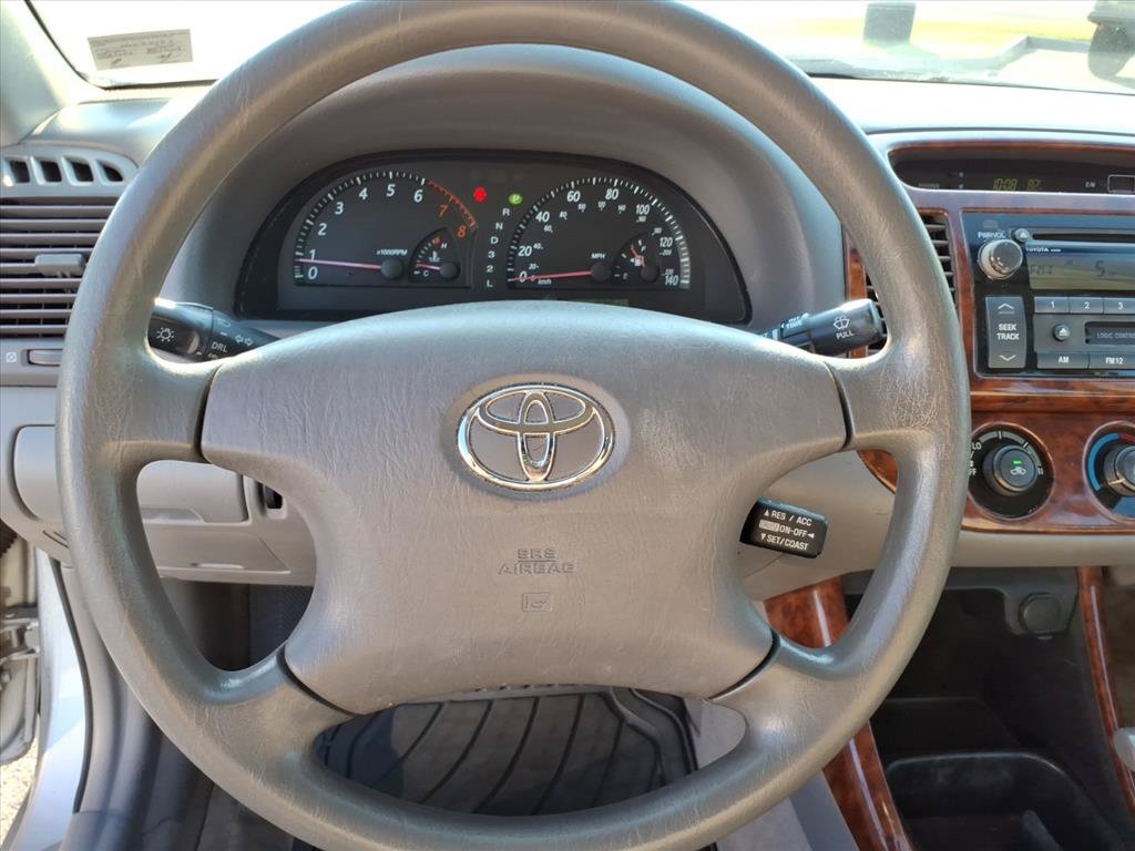 Used 2004 Toyota Camry LE FWD image 28