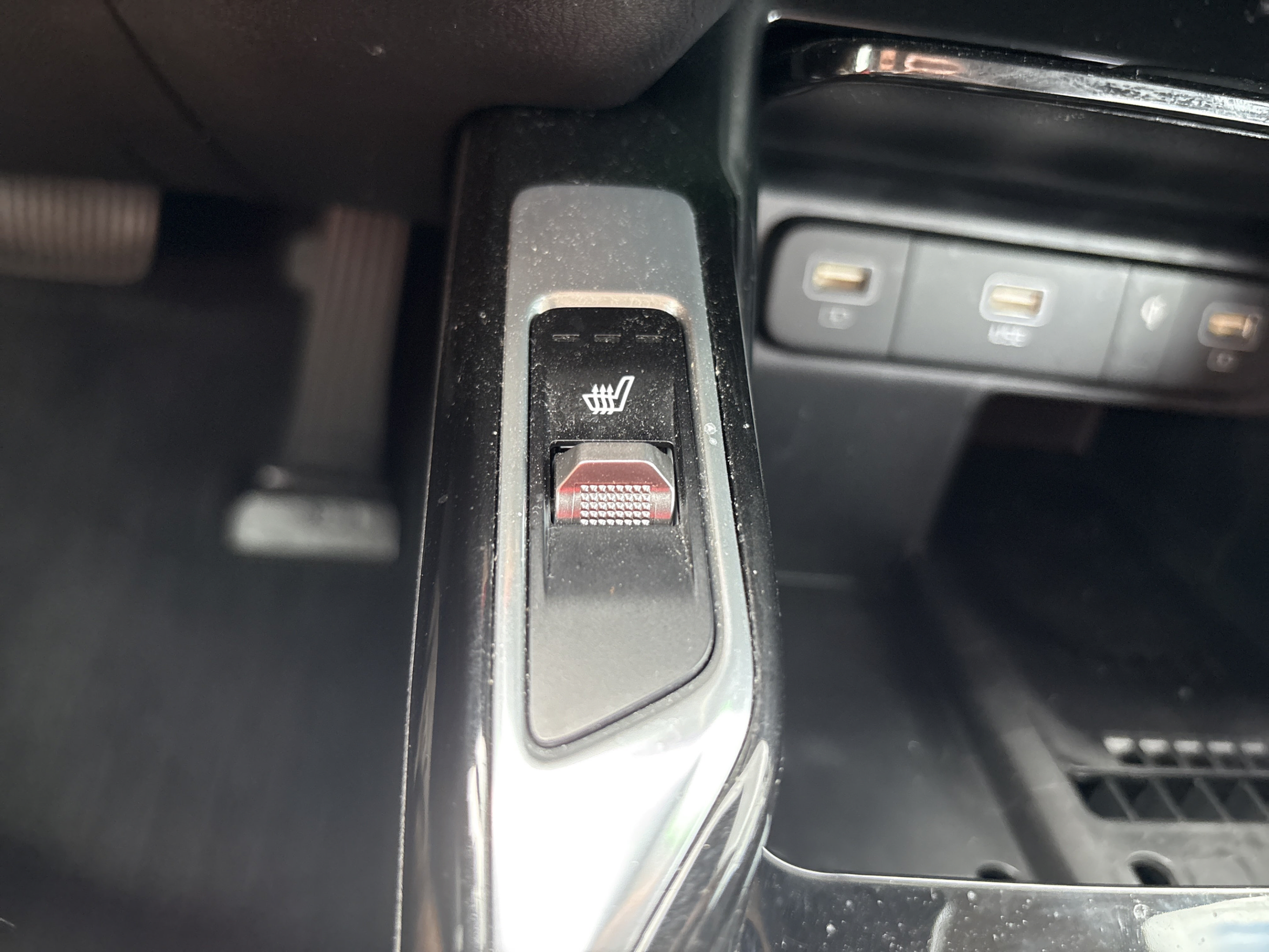 Certified 2023 Kia Sorento SX FWD image 15