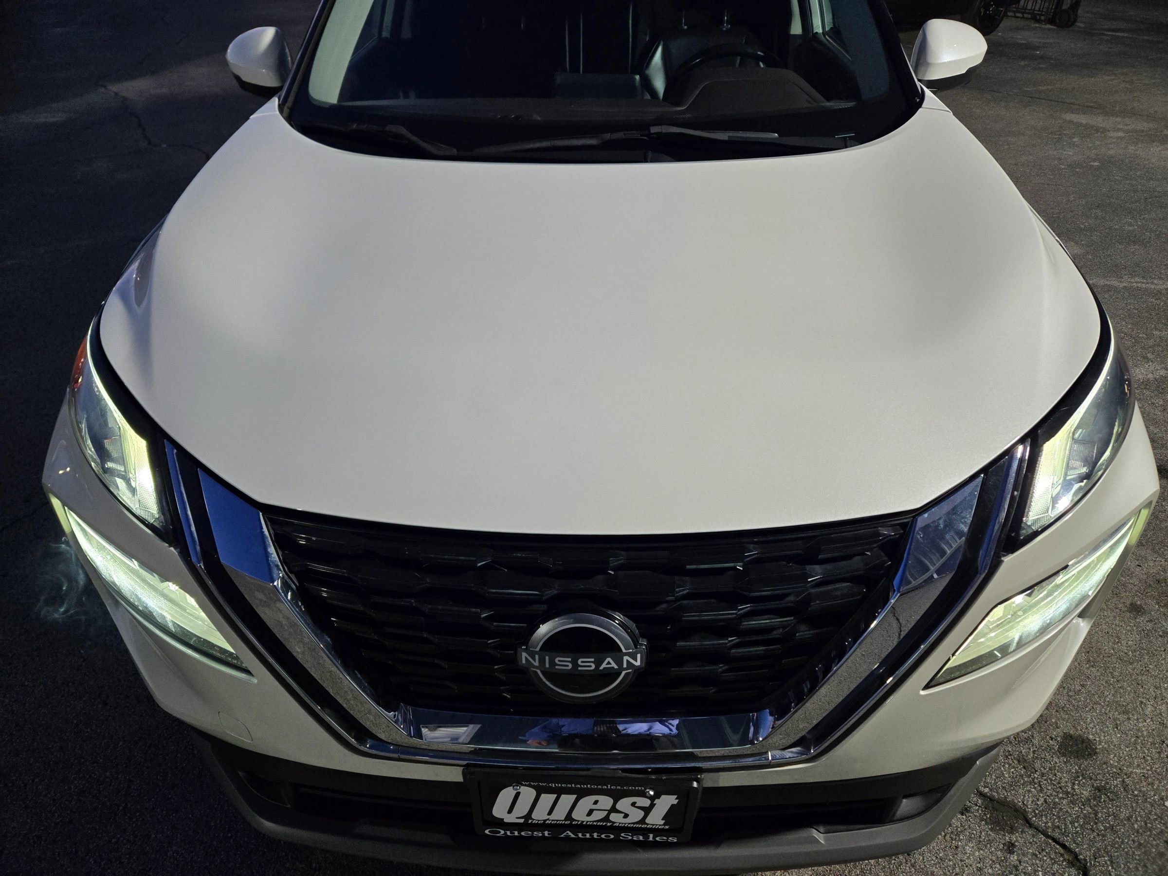 Used 2021 Nissan Rogue SV w/ Premium Package image 14