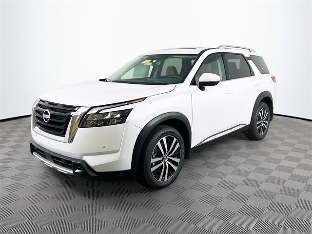 New 2025 Nissan Pathfinder Platinum w/ Cargo Package image 2