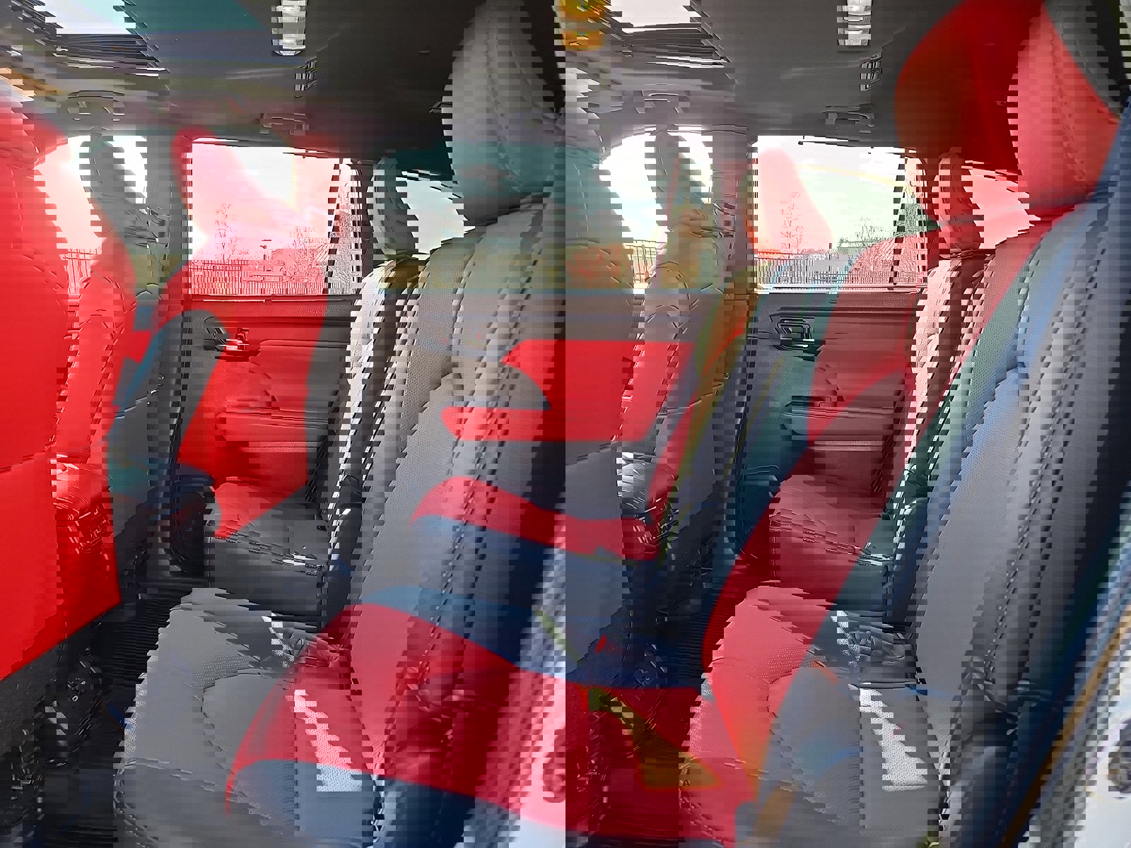 Used 2023 Toyota Highlander XSE AWD/4WD image 10