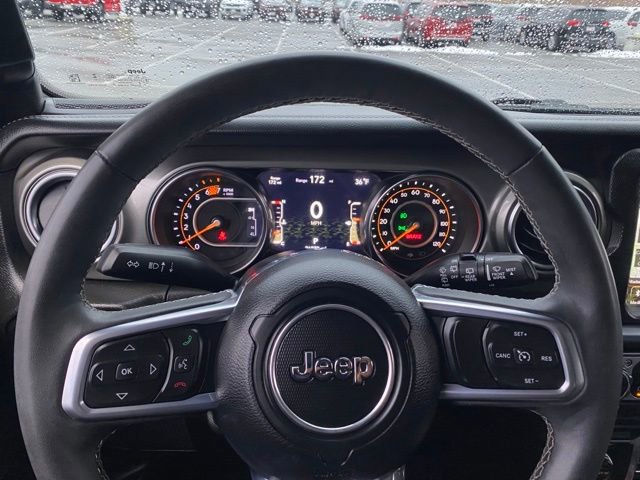 Used 2023 Jeep Wrangler Unlimited Sahara w/ Cold Weather Group AWD/4WD image 13