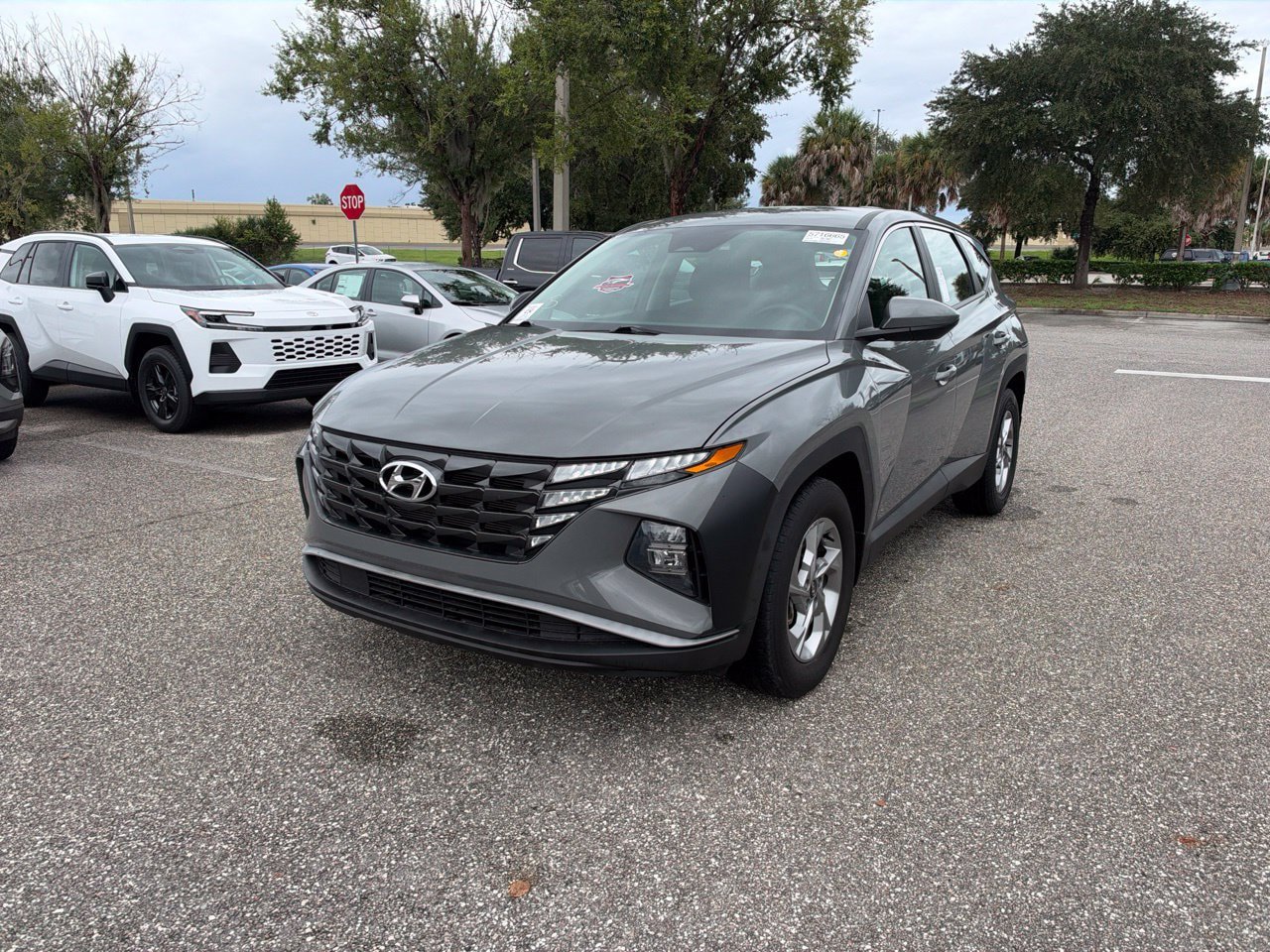 Used 2024 Hyundai Tucson SE FWD image 1