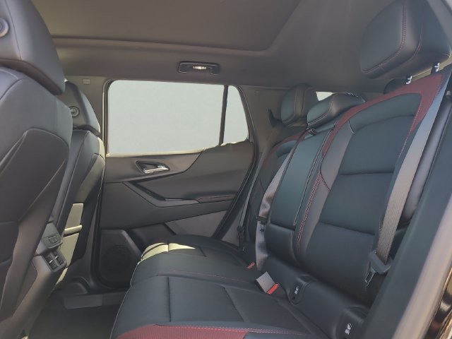 New 2027 Chevrolet Equinox RS w/ Safety and Technology Package FWD image 17