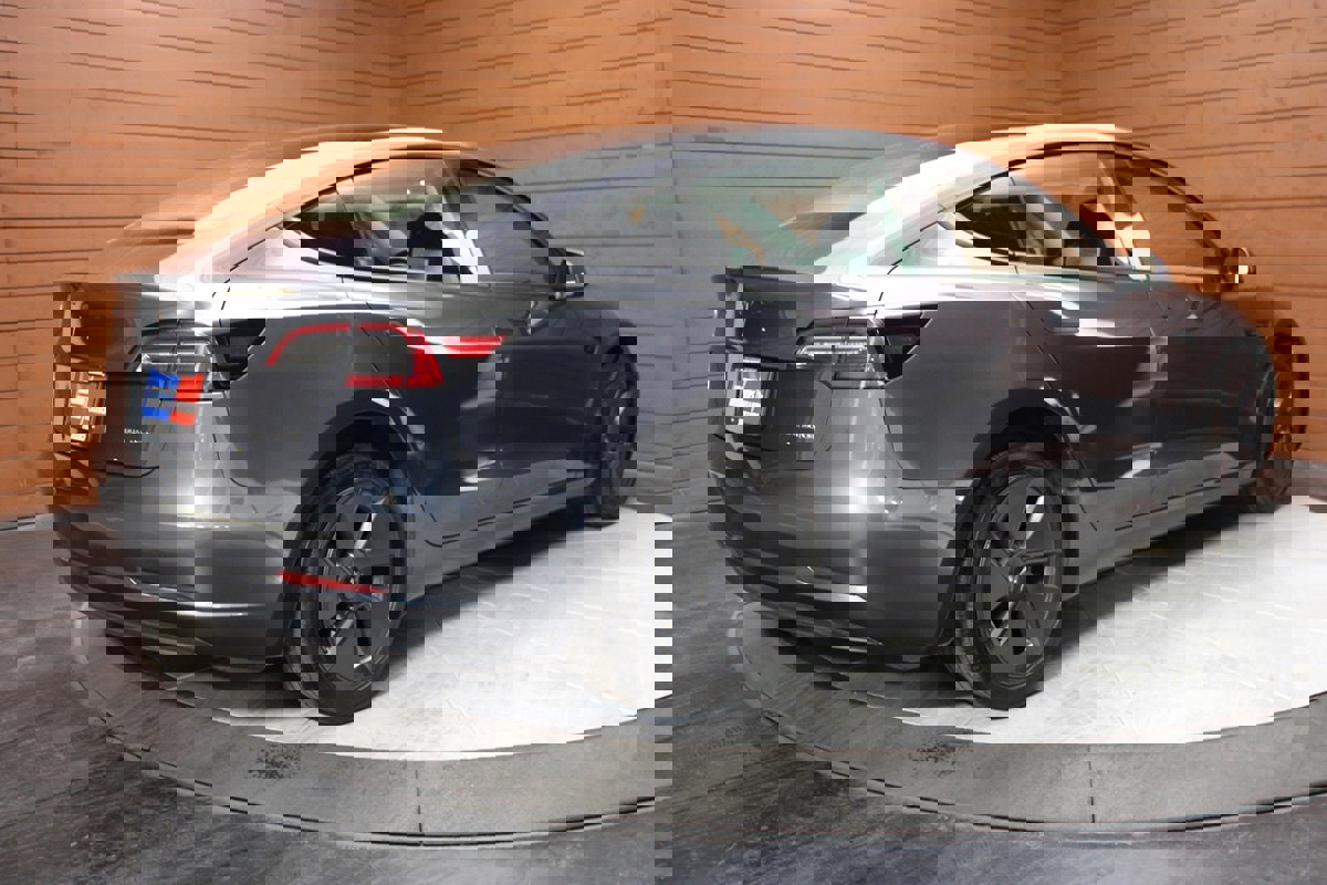 Used 2023 Tesla Model 3 Long Range image 18