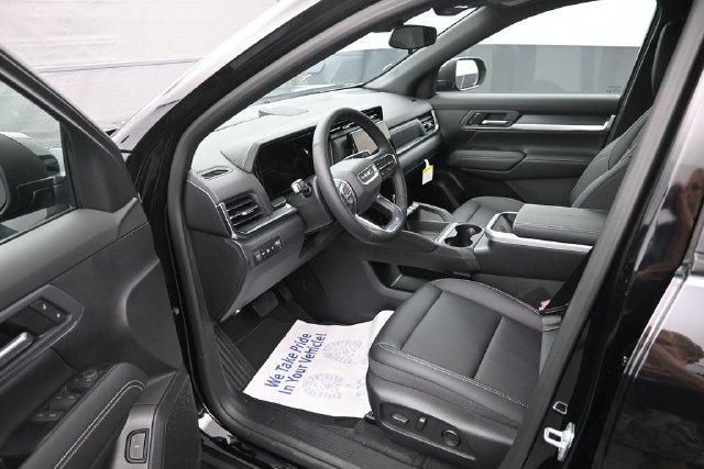 New 2027 GMC Terrain Elevation w/ Elevation Premium Package FWD image 9