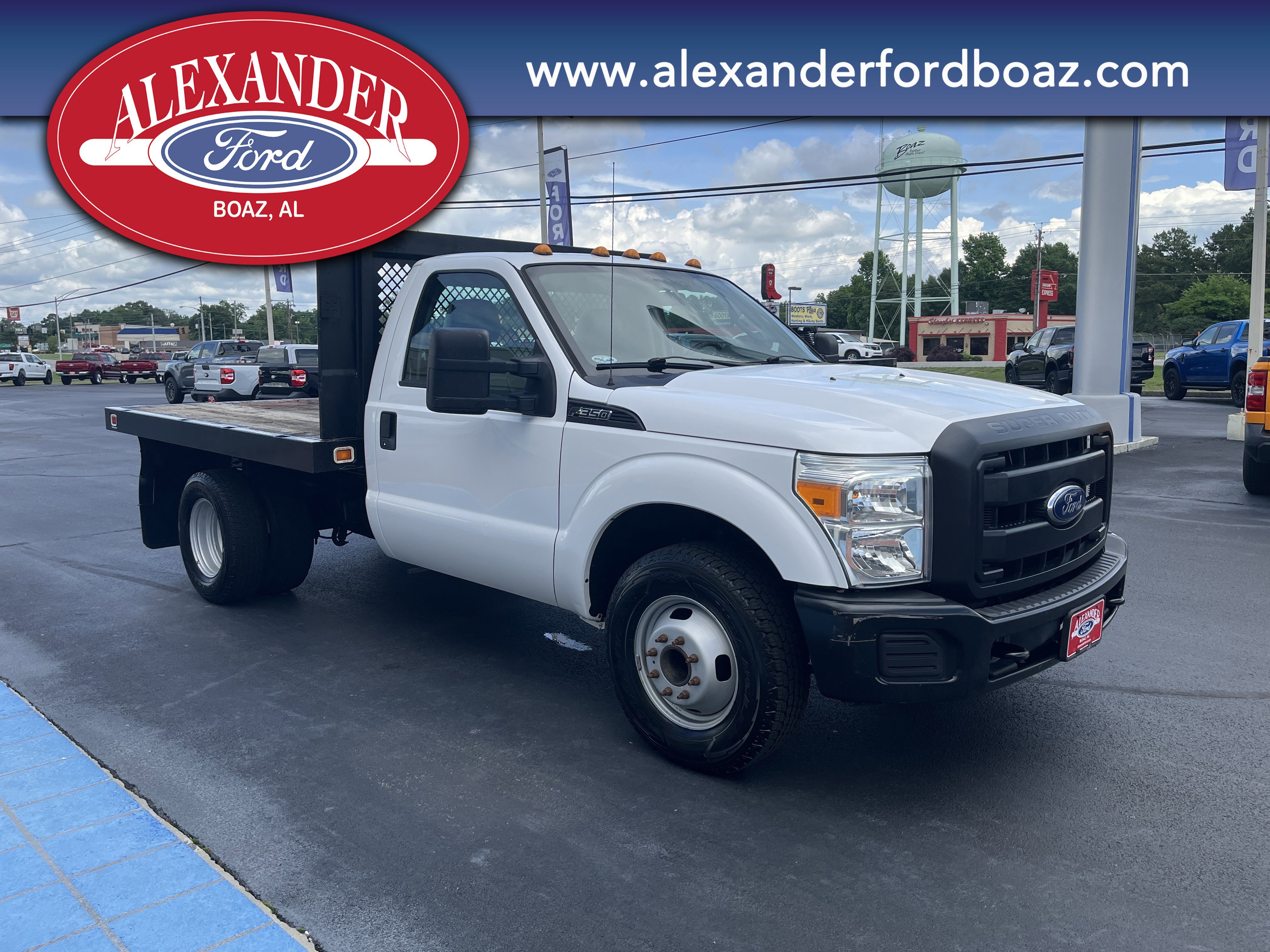 Used 2015 Ford F350 XL w/ Trailer Tow Package RWD image 3
