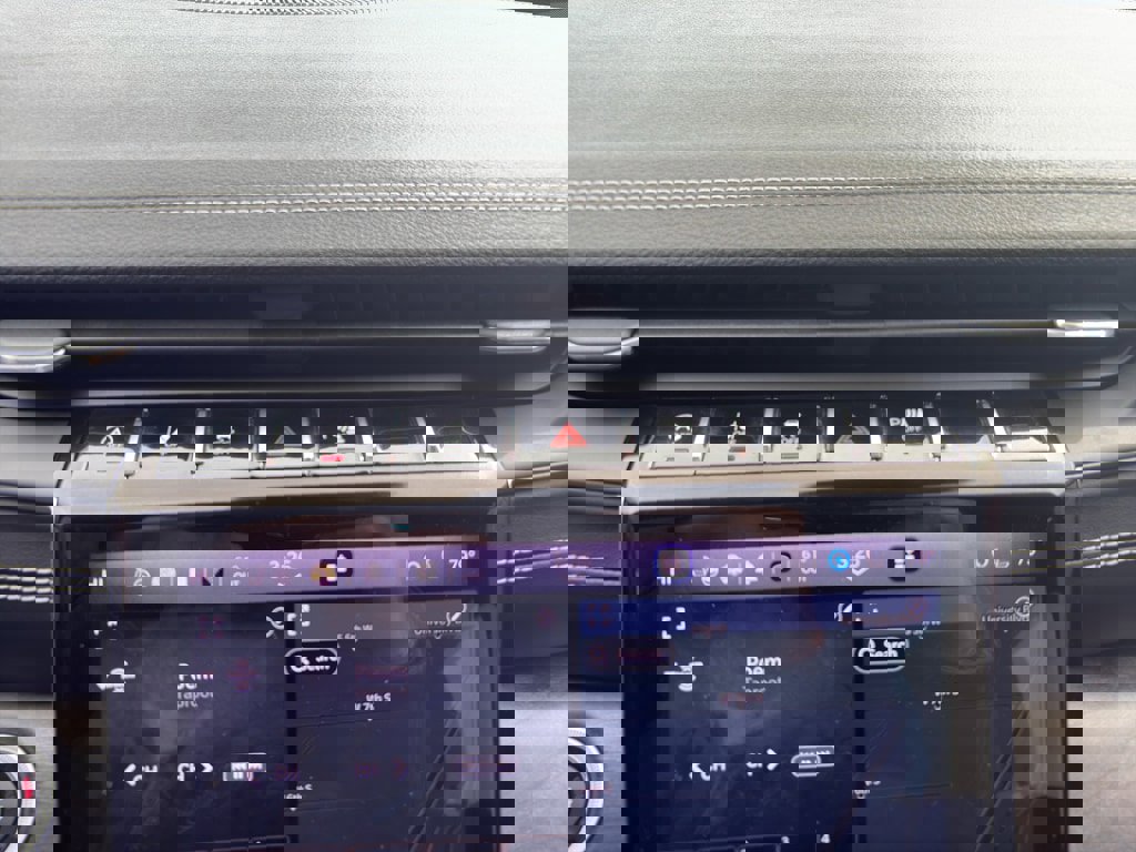 Used 2022 Jeep Grand Cherokee L Limited AWD/4WD image 13