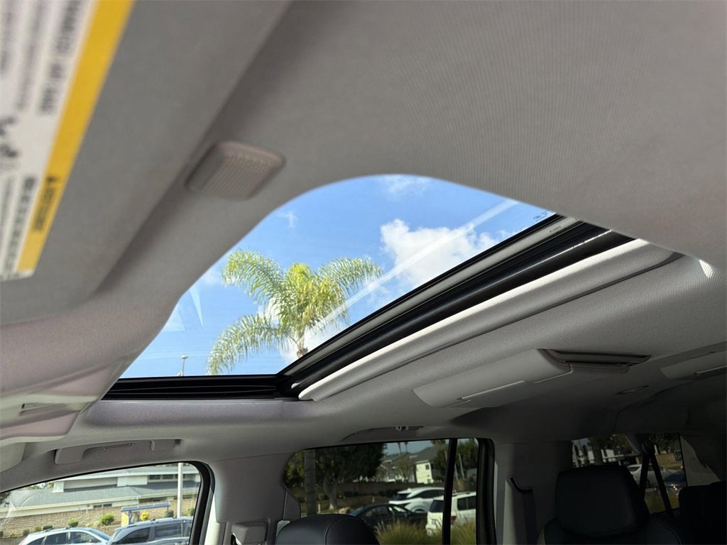 Used 2016 Cadillac Escalade ESV Premium image 6