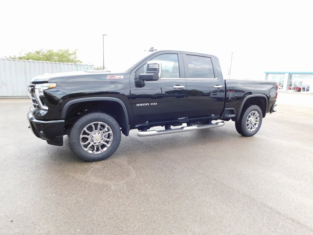 New 2026 Chevrolet Silverado 3500 LT w/ Z71 Chrome Sport Edition image 13