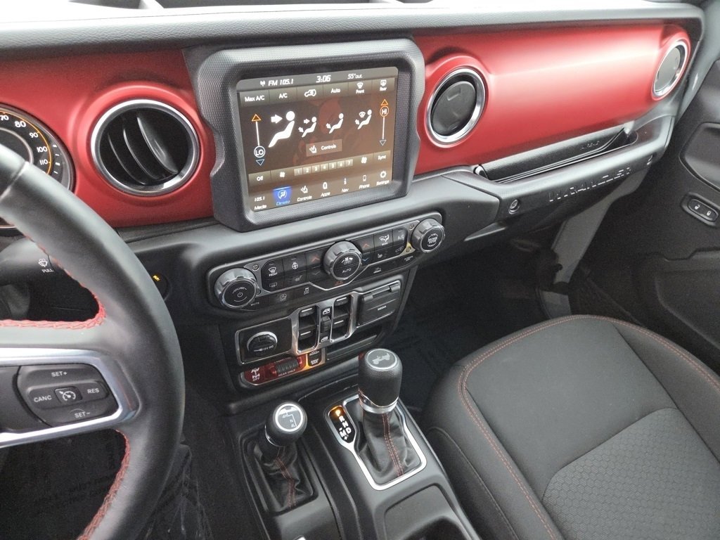 Used 2023 Jeep Wrangler Unlimited Rubicon w/ Cold Weather Group image 33