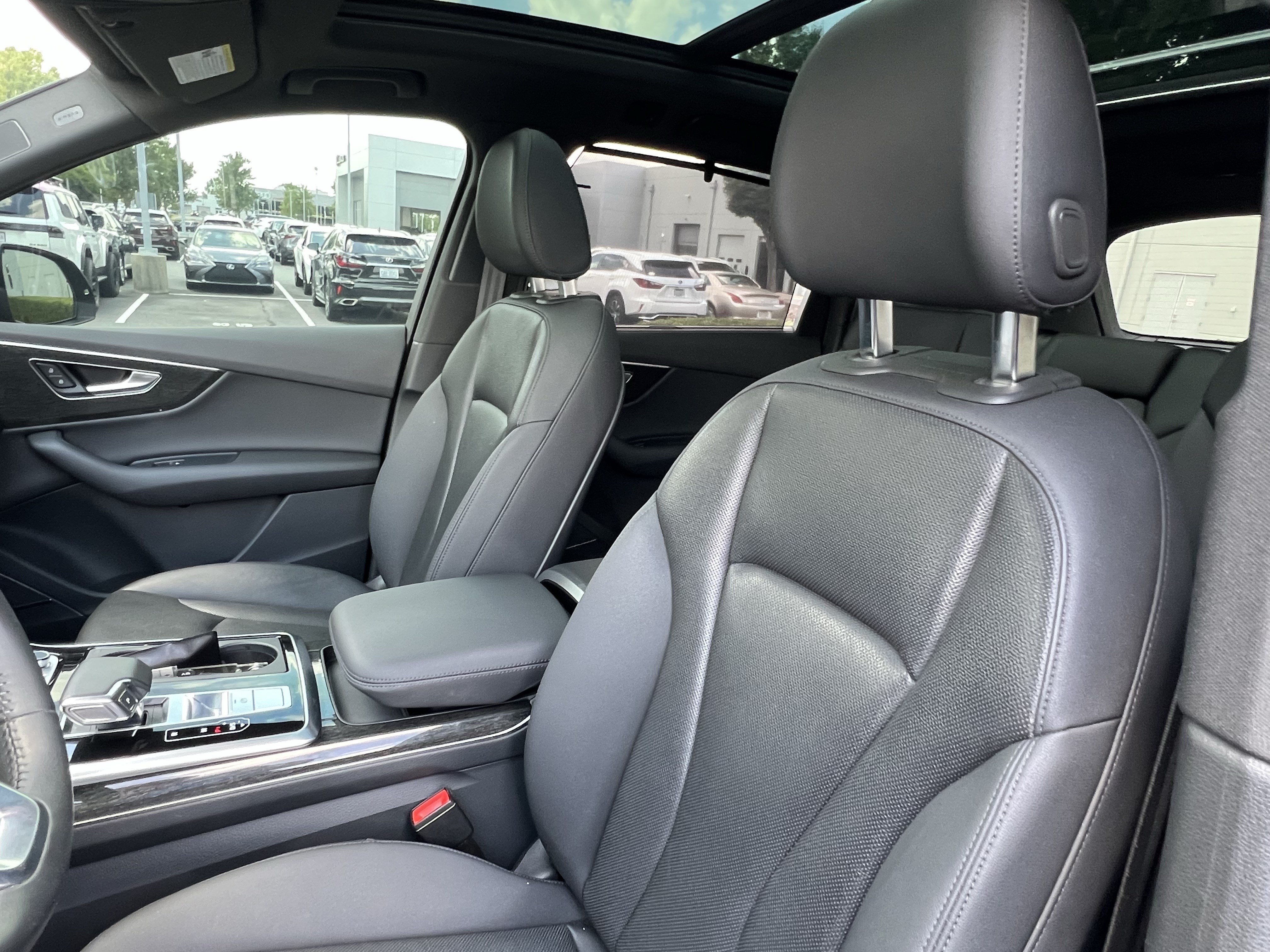 Used 2020 Audi Q7 3.0T Prestige w/ Prestige Package AWD/4WD image 16