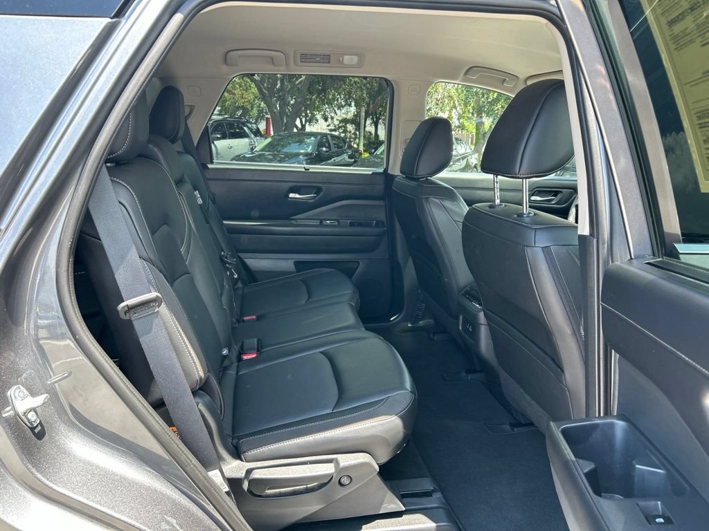 Certified 2024 Nissan Pathfinder SL AWD/4WD image 48
