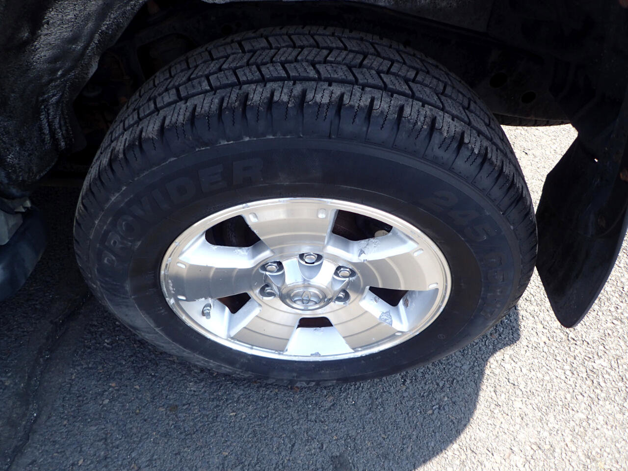 Used 2005 Toyota 4Runner Limited image 25