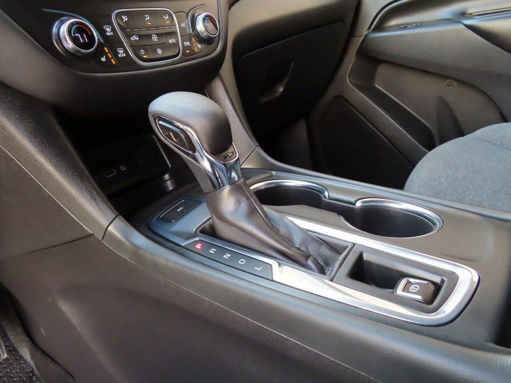 Used 2023 Chevrolet Equinox LT AWD/4WD image 17