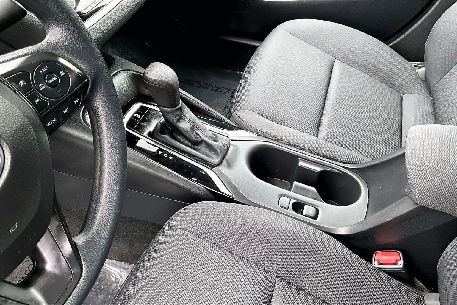 Used 2024 Toyota Corolla LE image 16