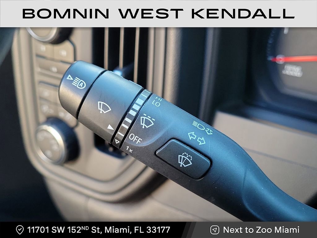 Used 2025 Chevrolet Silverado 2500 Custom w/ Custom Value Package image 13