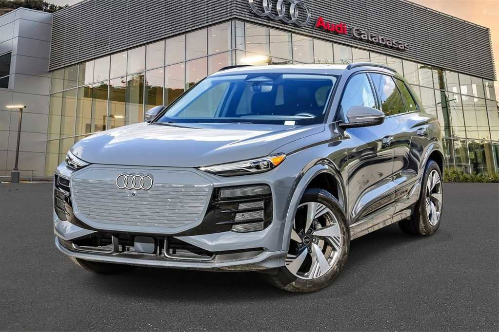 Used 2025 Audi Q6 e-tron Premium w/ Convenience Package