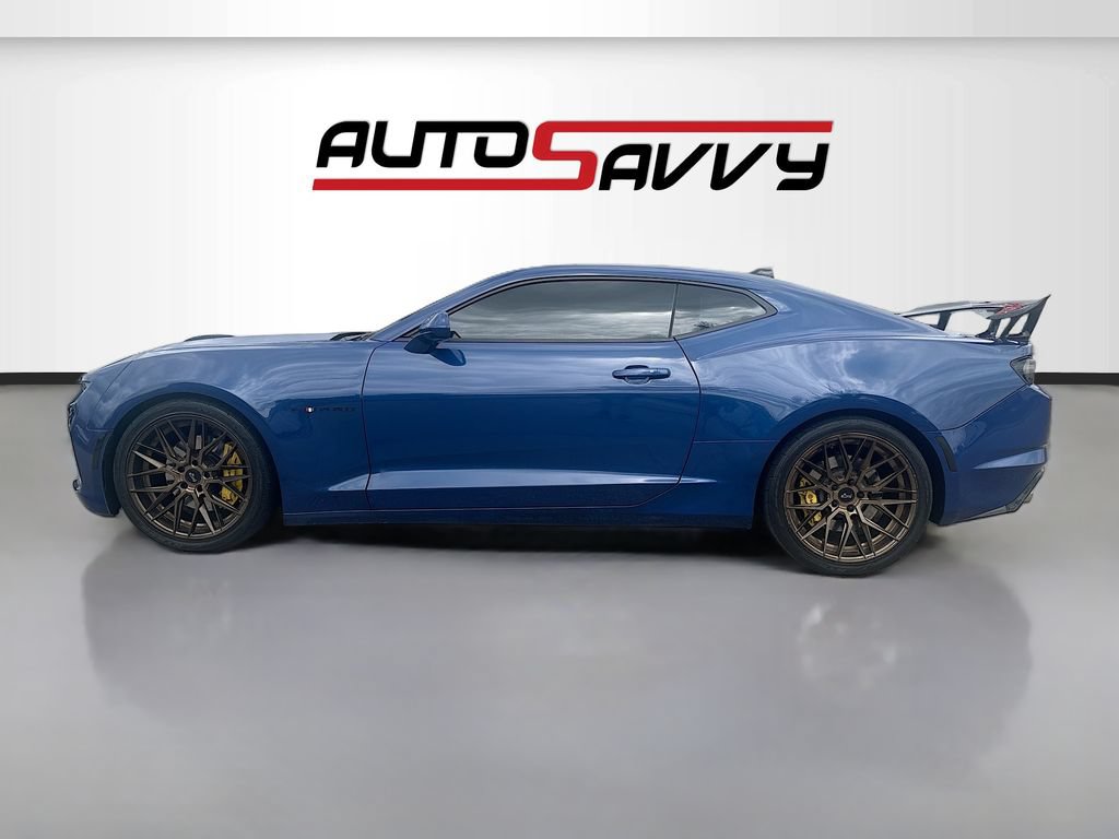 Used 2020 Chevrolet Camaro SS RWD image 4