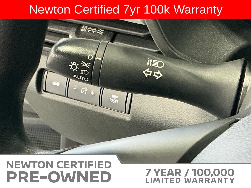 Used 2025 Nissan Altima 2.5 SV FWD image 28