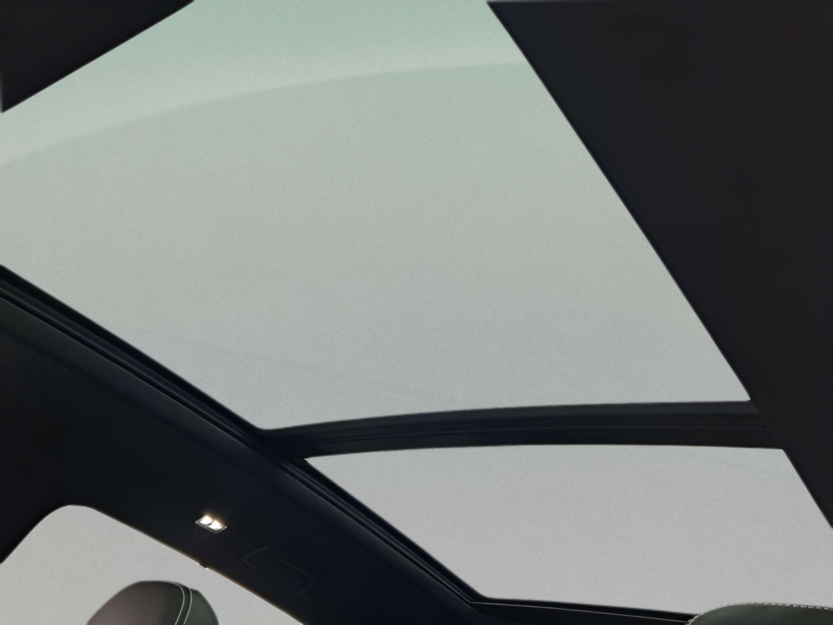Used 2024 Volkswagen Atlas Cross Sport SE w/ Panoramic Sunroof Package FWD image 16