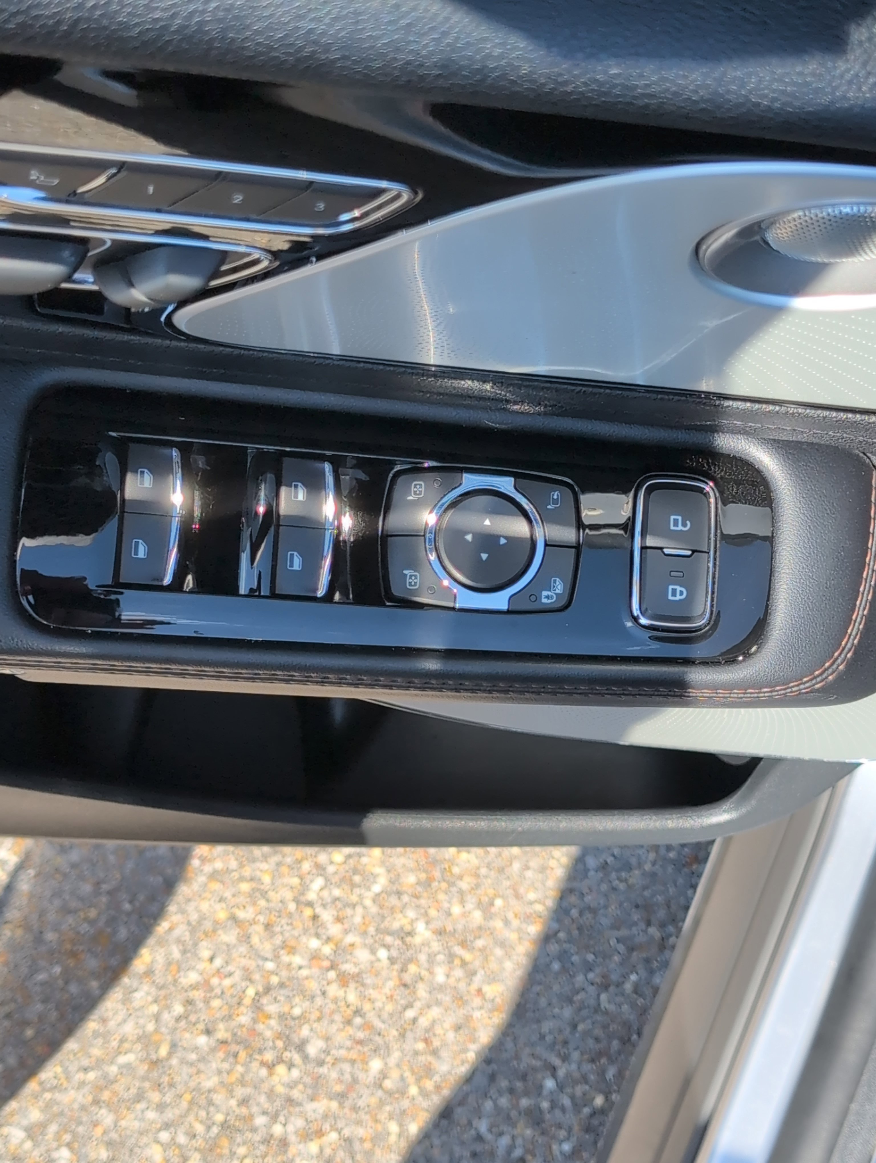 Used 2023 Lincoln Aviator Reserve w/ Equipment Group 201A image 13