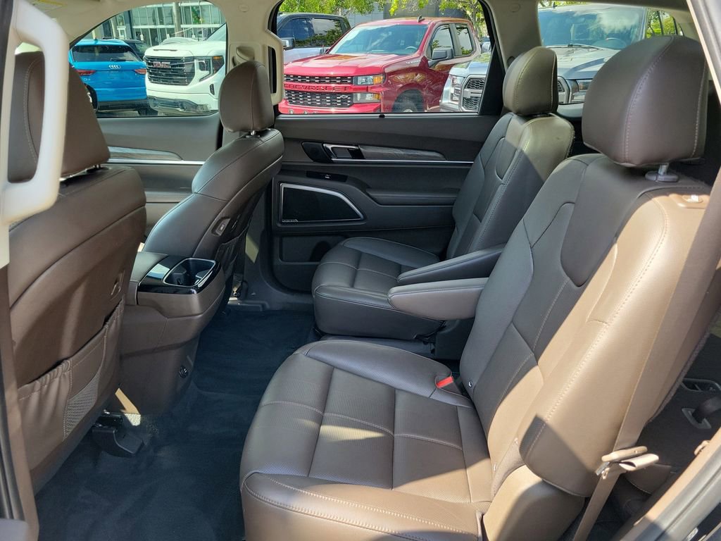 Used 2020 Kia Telluride SX w/ Towing Package image 11