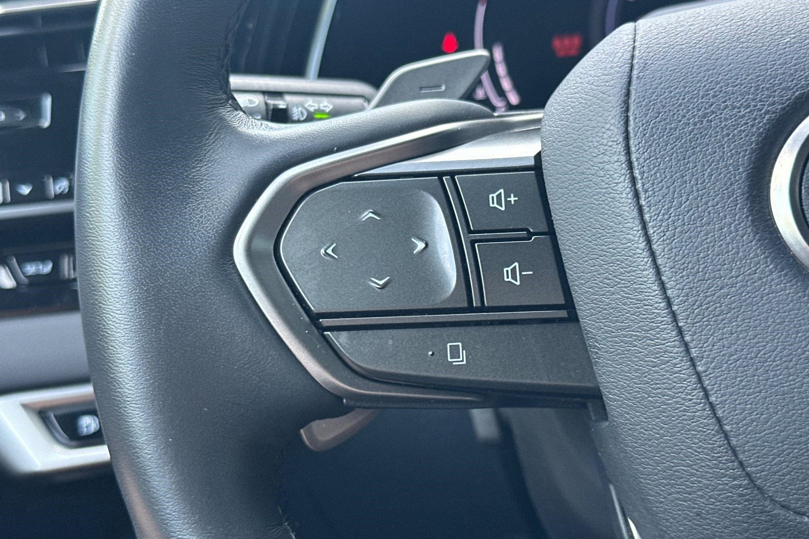 Certified 2023 Lexus RX 350 w/ Accessory Package (Z1) image 31