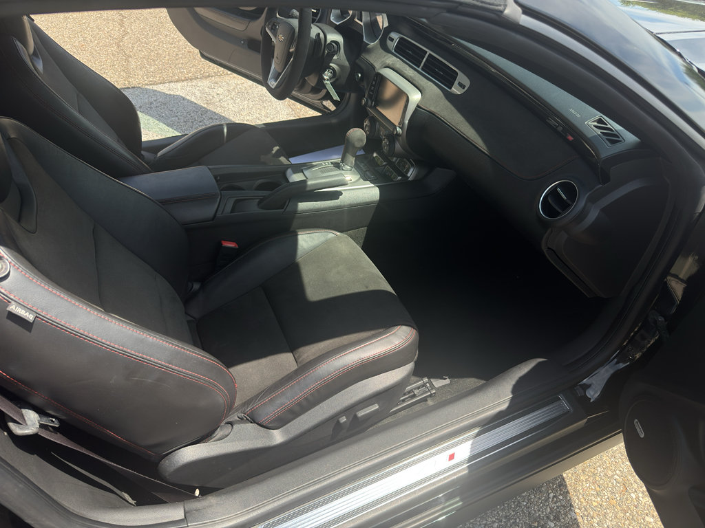 Used 2013 Chevrolet Camaro ZL1 RWD image 40
