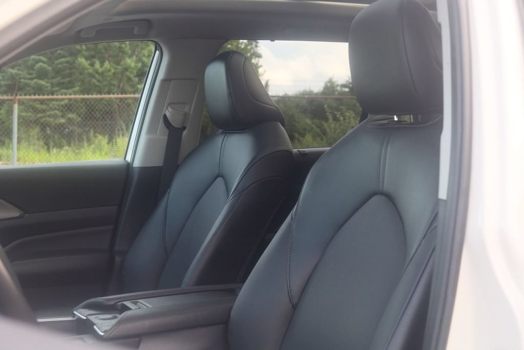 Used 2024 Toyota Grand Highlander AWD image 30