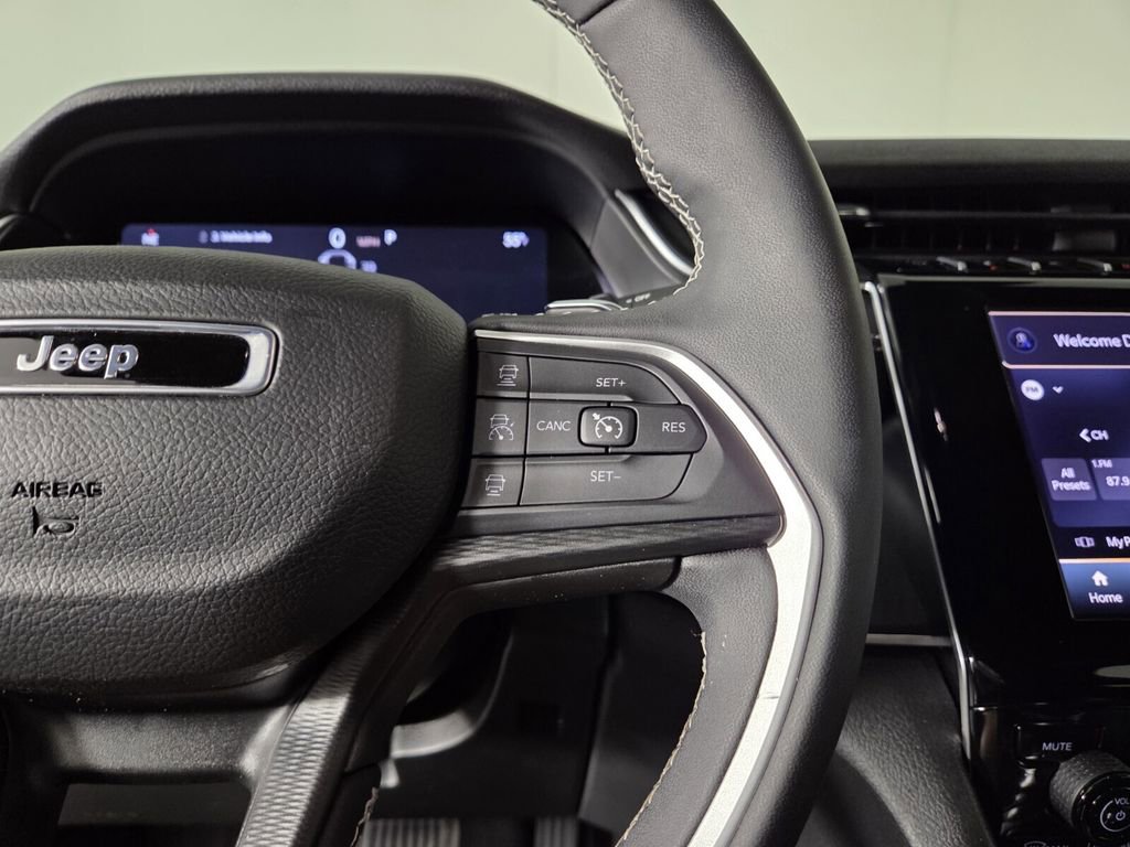 Certified 2024 Jeep Grand Cherokee L Altitude image 17