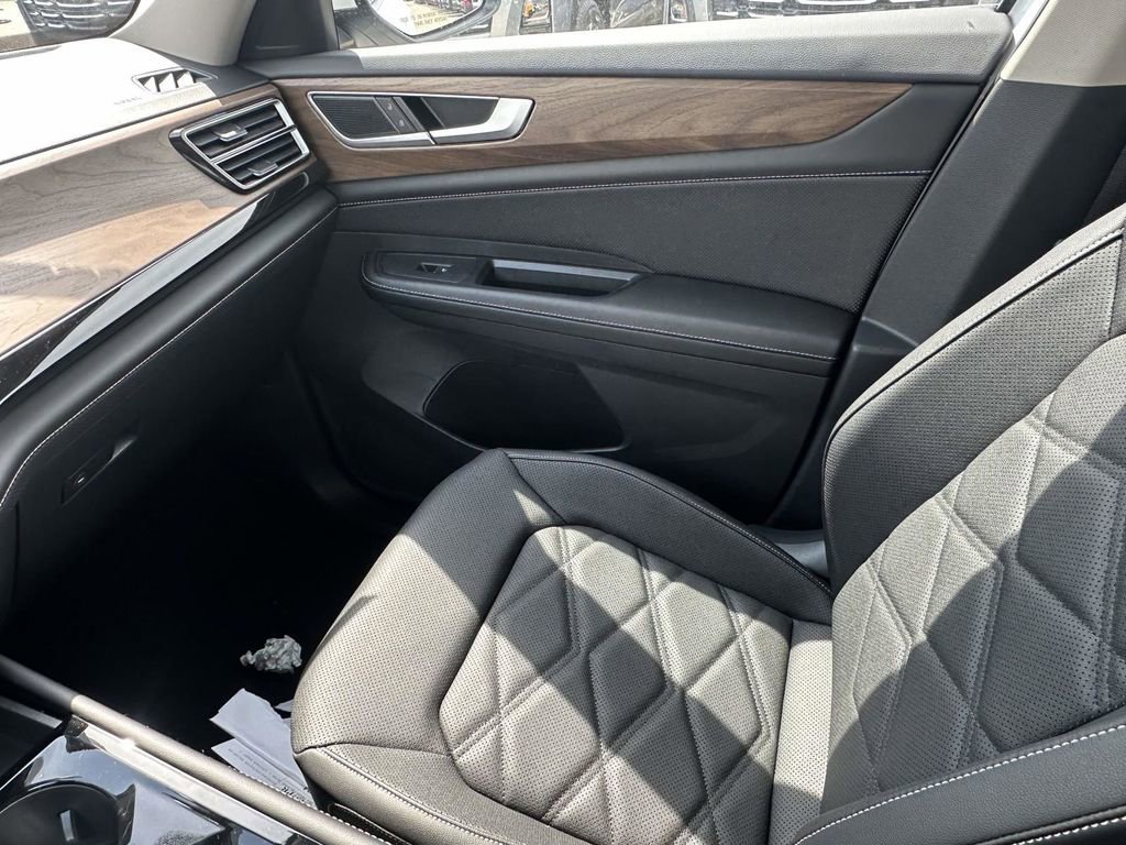 New 2026 Volkswagen Atlas SE image 24