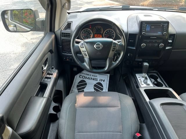 Used 2015 Nissan Titan SV w/ SV Value Truck Package AWD/4WD image 28