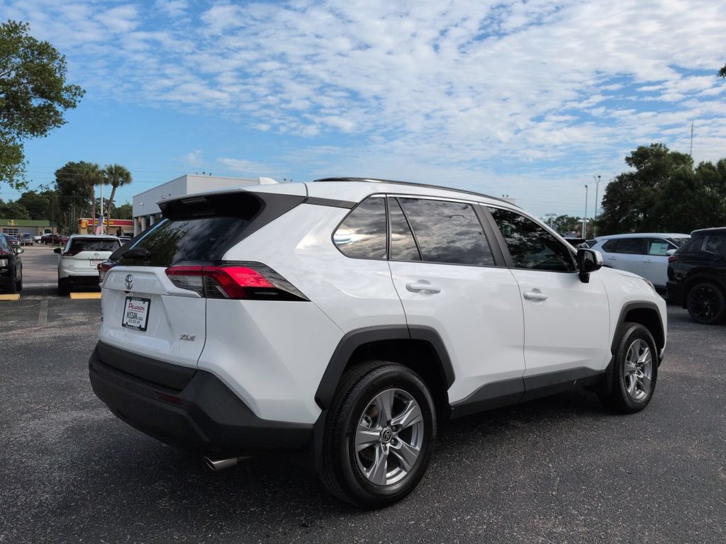 Used 2024 Toyota RAV4 XLE FWD image 4