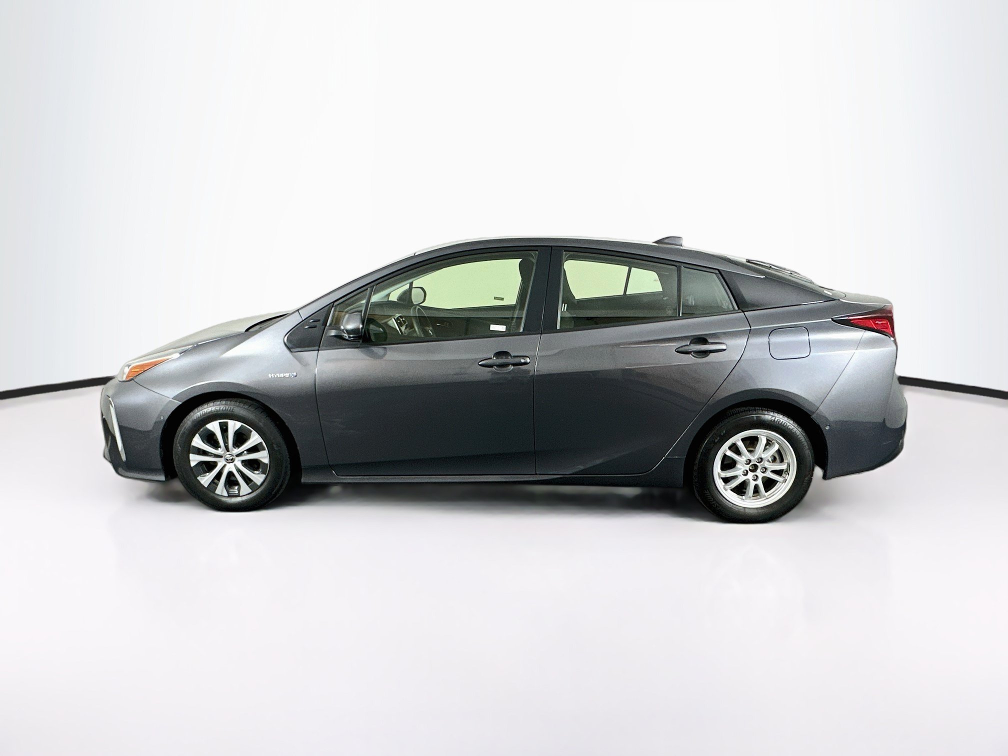 Used 2021 Toyota Prius LE w/ Carpet Mat Package (TMS) AWD/4WD image 4