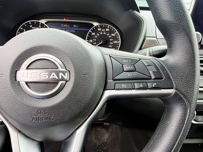 Used 2024 Nissan Altima 2.5 SV FWD image 27